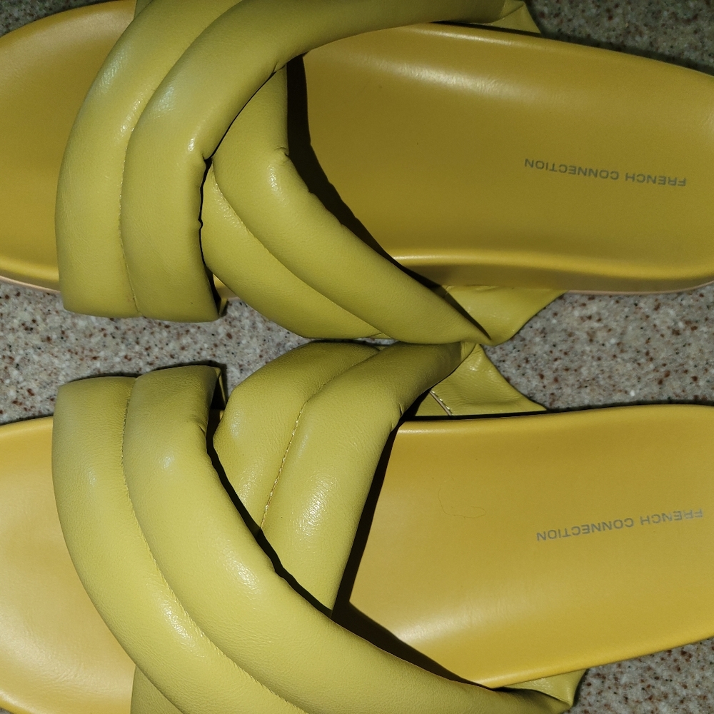 New Cushion Slides Size 10 - image 5